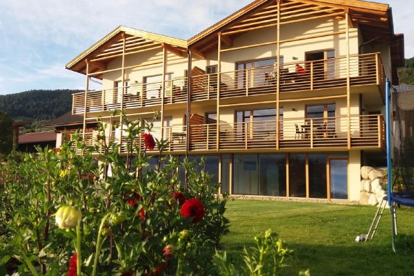 Apartment and Chalet 