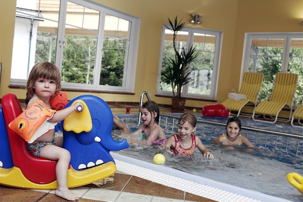 Apartment and Chalet  Apartment and Chalet