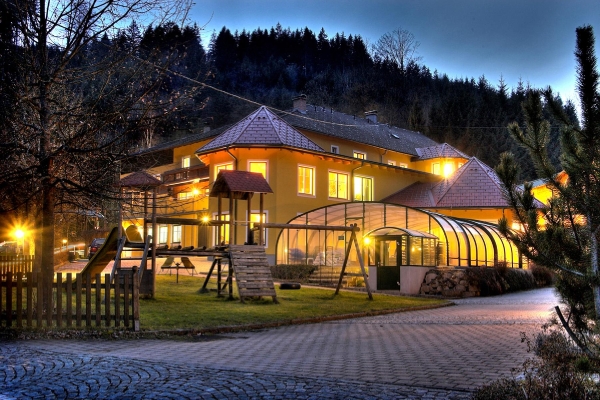 Apartment and Chalet  Apartment and Chalet