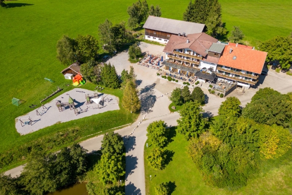 Apartment and Chalet 