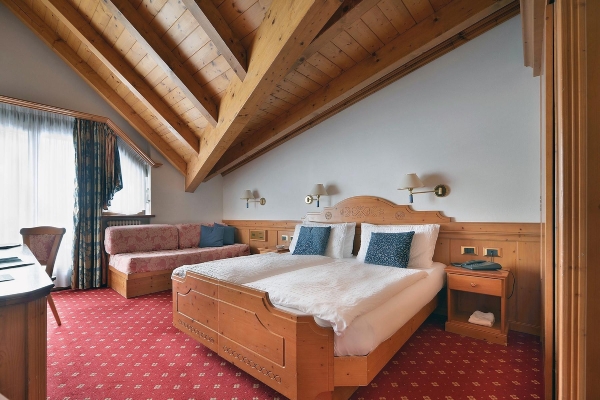 Room  Room