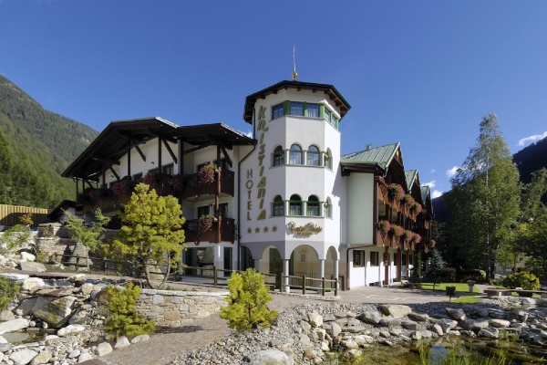 Apartment and Chalet  Apartment and Chalet