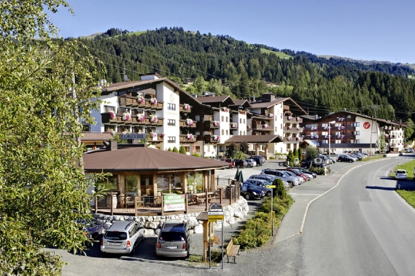 Hotel Exterior  Hotel Exterior