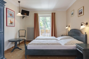 Apartment and Chalet  Apartment and Chalet