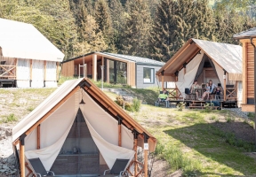 Apartment and Chalet 