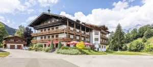 Apartment and Chalet 
