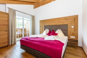 Apartment and Chalet 