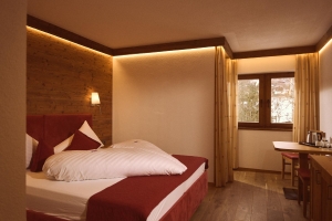 Beispiel Doppelzimmer + 2 Zustellbetten 