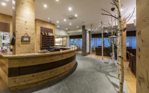 Reception & Lobby 