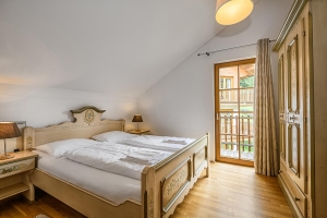 Apartment and Chalet 