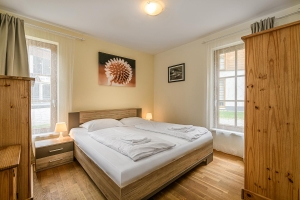 Apartment and Chalet 